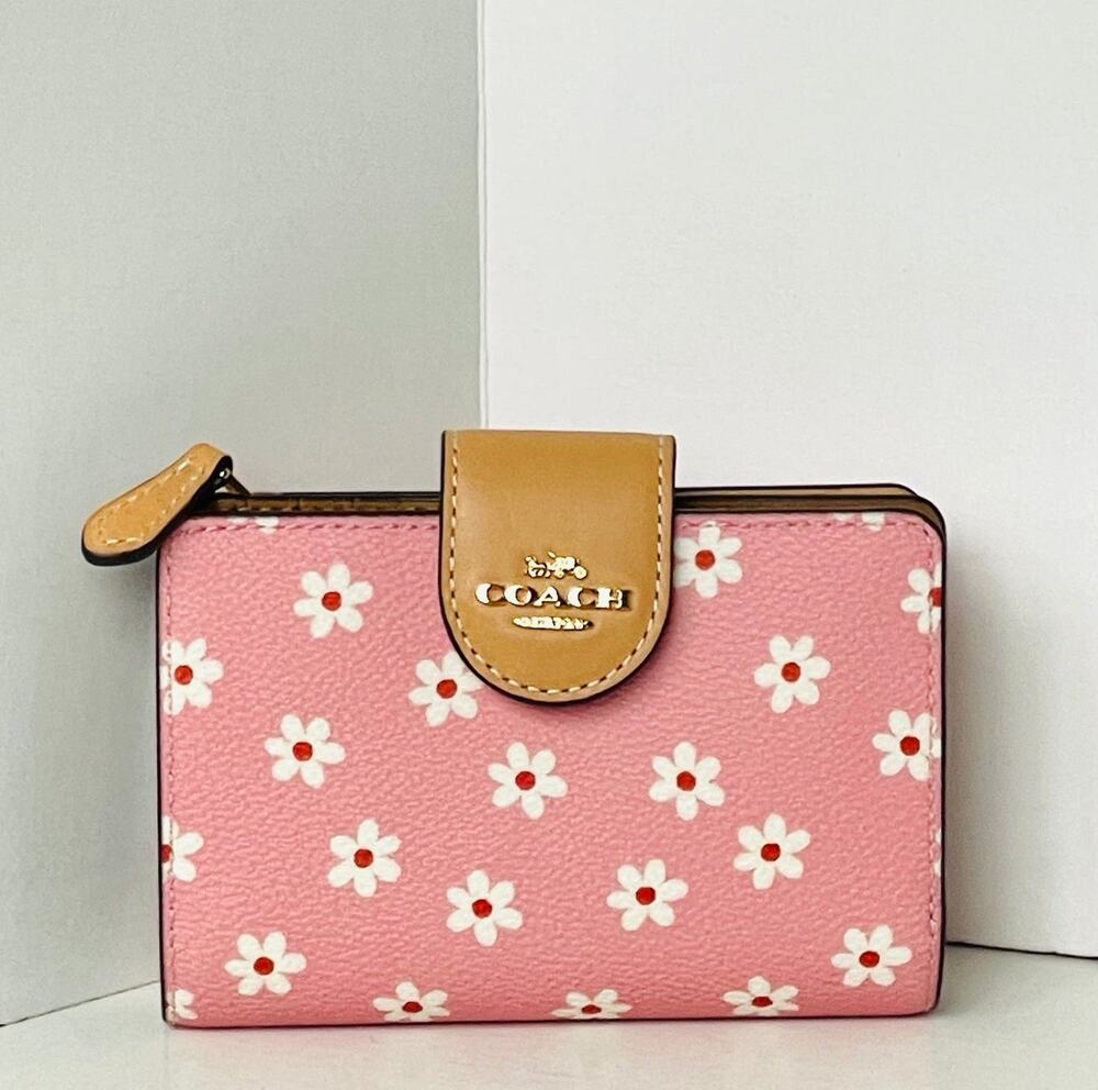 Coach CFD94 Gold Pink Floral Medium Corner Zip Wallet